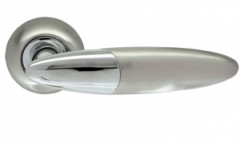 Стальная дверь &quot;Афина Чиза&quot; (перекод.) Венге/Беленый дуб