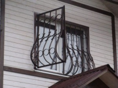 Решетка на окно дутая 1.