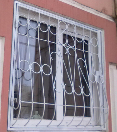 Решетка на окно дутая 6.
