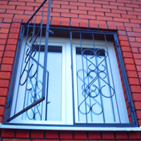 Решетки на окна распашные